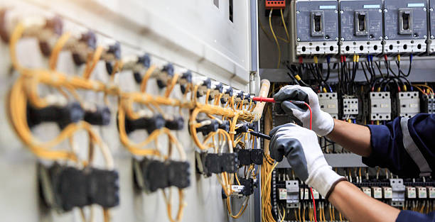 Professional Electrician technician working in Glenolden, PA